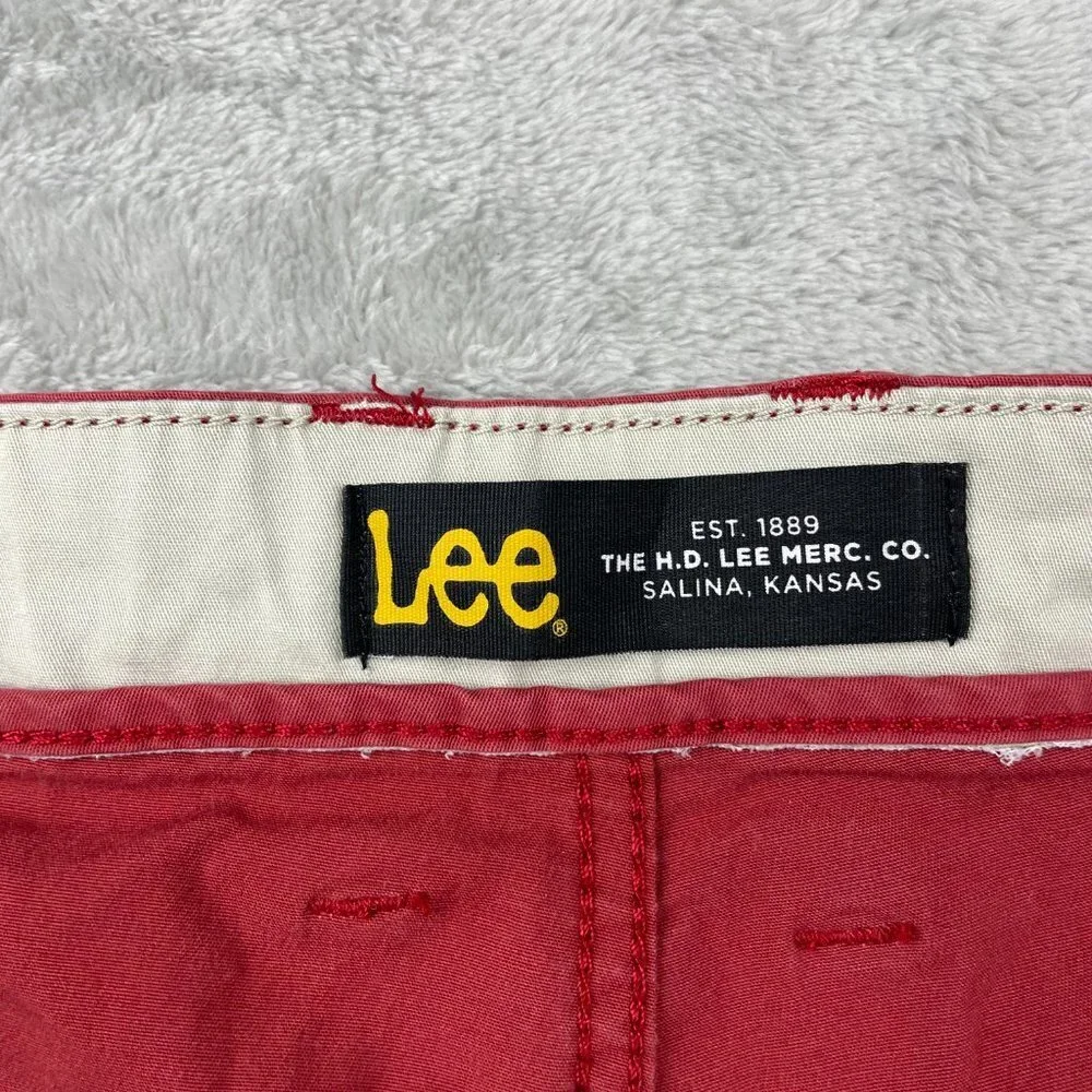 Lee Red Flat Front Cotton Shorts Men's Size 36 - Picture 2 of 8